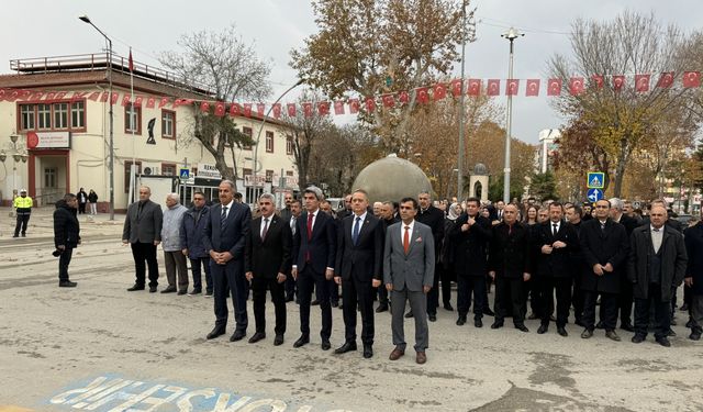 Gaziantep ve çevre illerde Öğretmenler Günü törenleri yapıldı