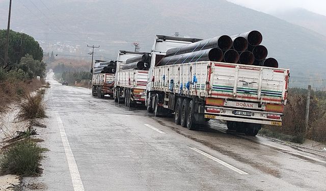 Tırın dorsesinden düştü, ağır yaralandı!