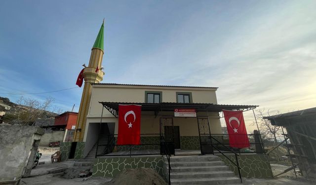 Yeniceli Mahallesi Camii ibadete açıldı