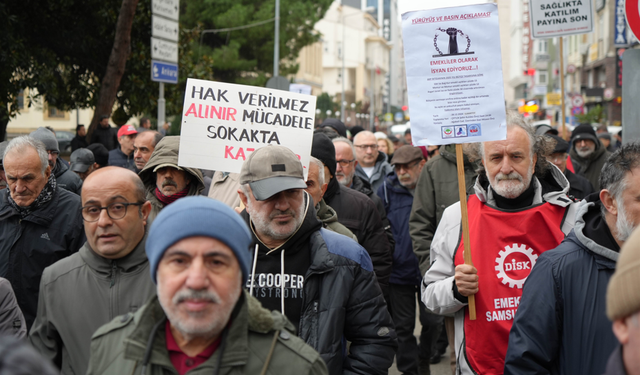 Emekliler yürüyüş düzenledi: Adil maaş istiyoruz!