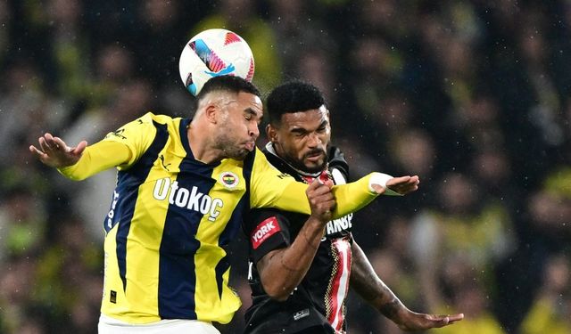 Fenerbahçe - Gaziantep FK maçında ilk yarı sona erdi