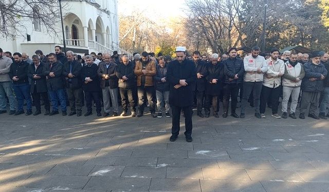 Ebu Dia için gıyabi cenaze namazı