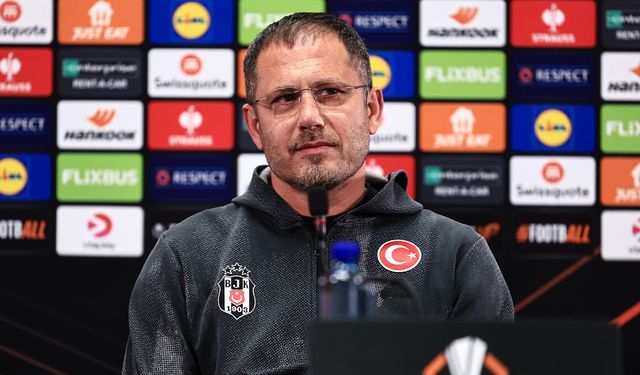 Beşiktaş Teknik Direktörü Topraktepe : "Camiamızdan özür diliyorum"