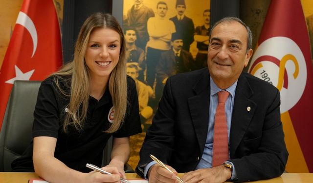 Galatasaray, Hollandalı Oyuncunun Sözleşmesini Uzattı