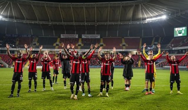 Gaziantep FK'da İlk Yarıda Kimler Gol Attı?