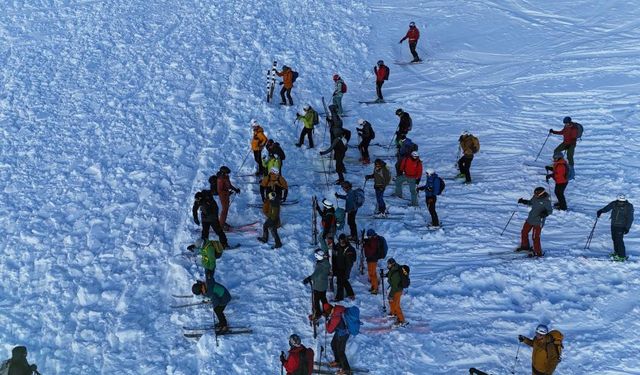 Palandöken'de kurtarma eğitimi düzenlendi