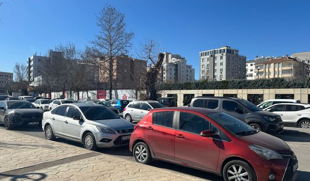 Gaziantep'te Otopark Sorunu Büyüyor