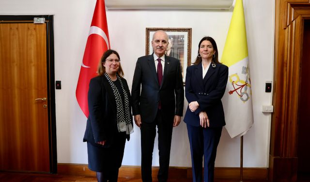 Başkan Kurtulmuş, Vatikan Büyükelçiliğini Ziyaret Etti