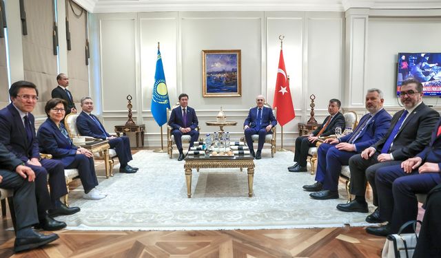 Numan Kurtulmuş, Kazakistan Meclis Başkanı İle Görüştü