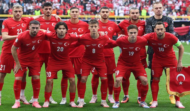 ABD ve Meksika Maçının Hakemleri Belli Oldu