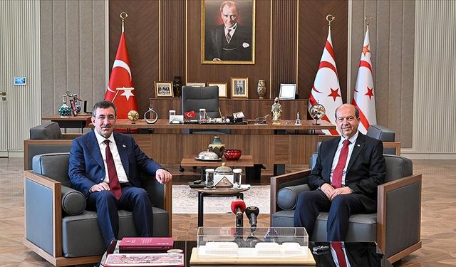 Yılmaz, KKTC Başbakanı İle Görüştü