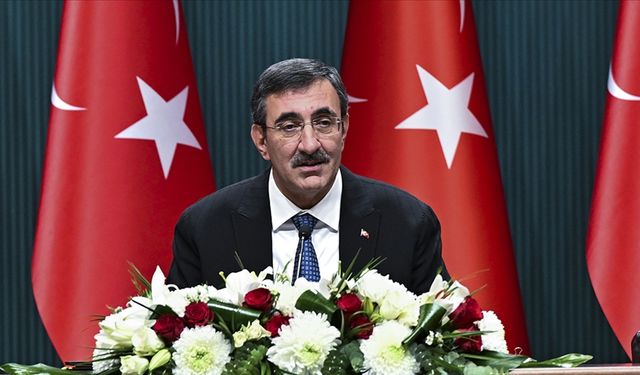 Yılmaz'dan Yeni Anayasa Açıklaması
