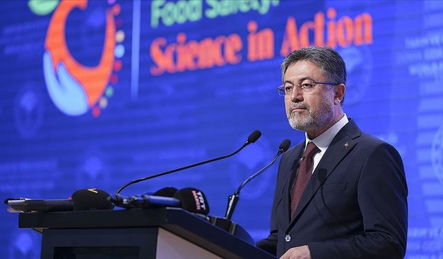 Bakan Yumaklı'dan Karekod Mesajı