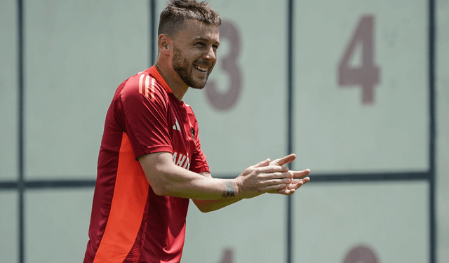 Alexandru Maxim'in Sözleşmesi Uzatıldı