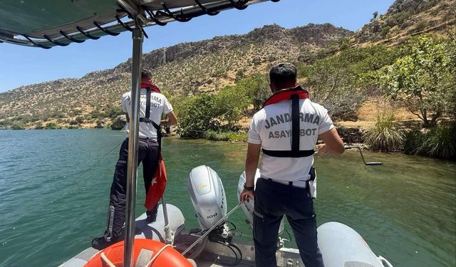 Fırat Nehrinde Dev Tuzak! Jandarma Oyunu Bozdu!