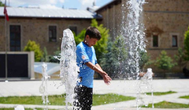 Sıcaklar Artıyor, Tehlike Büyüyor: Çocuklar Risk Altında