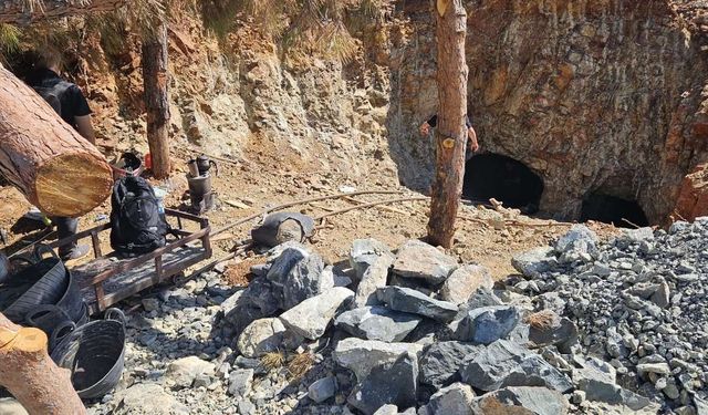 Gaziantep’te Kaçak Madene Baskın! Suçüstü Yakalandılar