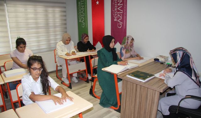 Gaziantep’te Bu Kursta Göz Değil Gönül Okuyor!