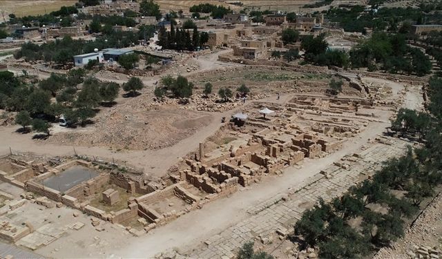 Tarihi Antik Kentte Keşifler Sürüyor
