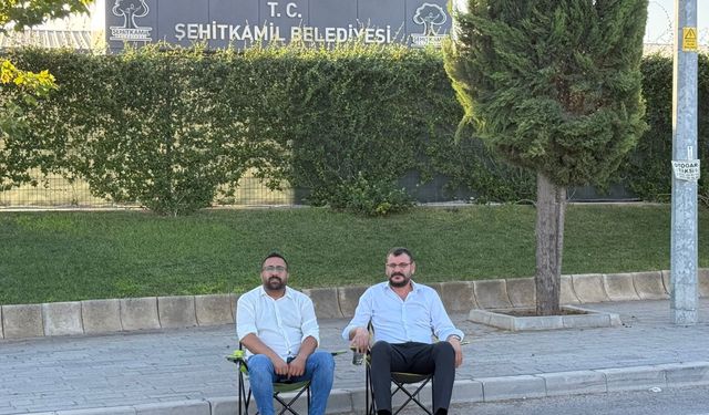 CHP’den Şehitkamil’de Oturma Eylemi