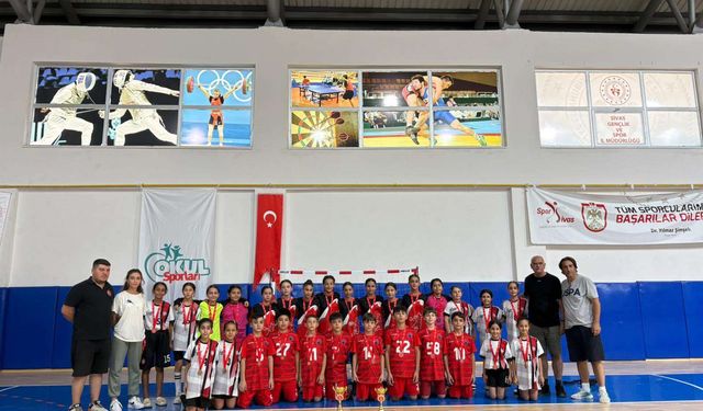Hentbol Şampiyonasında Gaziantep Fırtınası Esti