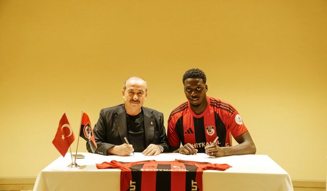 Bayo İmzayı Attı