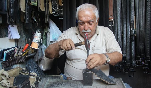 2 Metrekarelik Dükkânda Bir Ömür Geçti!