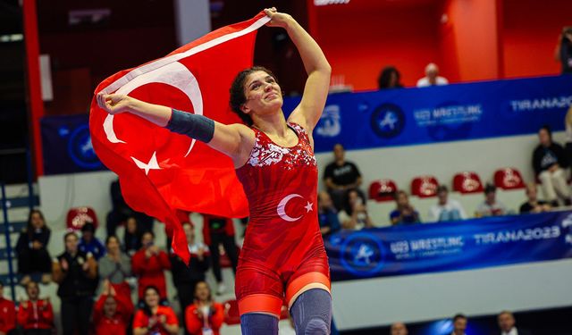 Milli Güreşçi Dünya İkincisi