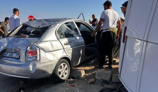 Gaziantep’te Otomobil ile Minibüs Çarpıştı: 5 Yaralı