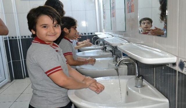 Çocuklara Hijyen Uyarısı