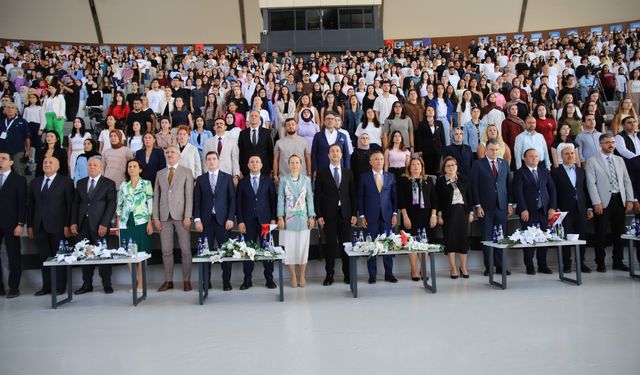 HKÜ’de Üniversite Yolculuğu Coşkuyla Açıldı!