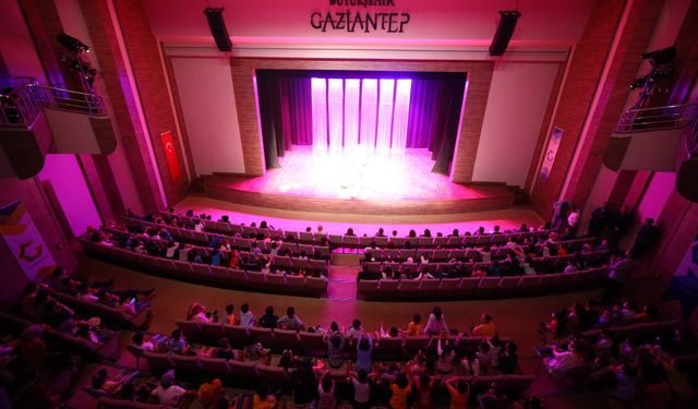 Gaziantep Şehir Tiyatrosu Yeni Sezona Hazırlanıyor