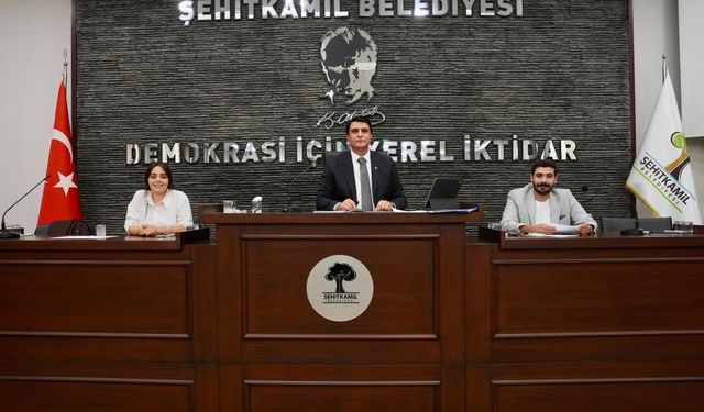 Umut Yılmaz Belediye Başkan Yardımcılarını Resmen Açıkladı