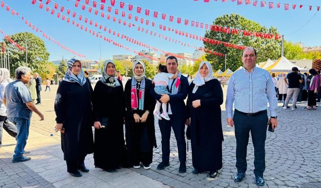 AK Partili Bozgeyik ve Ailesi, Gazze İçin Bir Arada