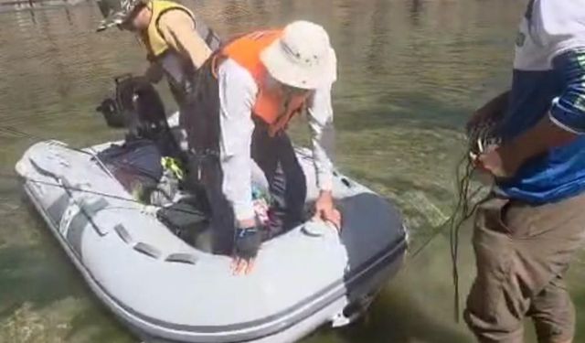 Arabanlı Olta Tutkunları Keban Barajı’nda Stres Atıyor