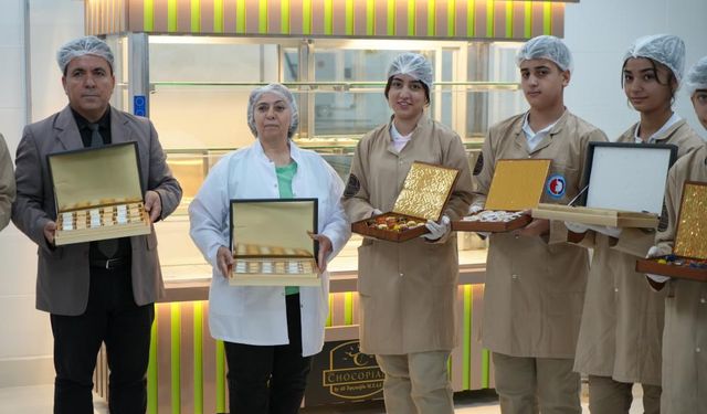 Lisede Kurulan Marka, Türkiye’ye Çikolata Satıyor