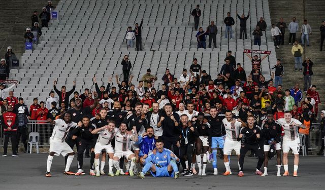 Yılmaz ve Ekibi Taraftarı Unutmadı!