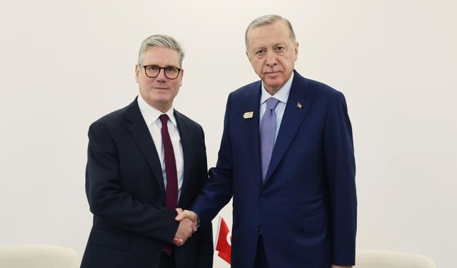 Erdoğan, İngiltere Başbakanı Starmer’i Törenle Karşıladı