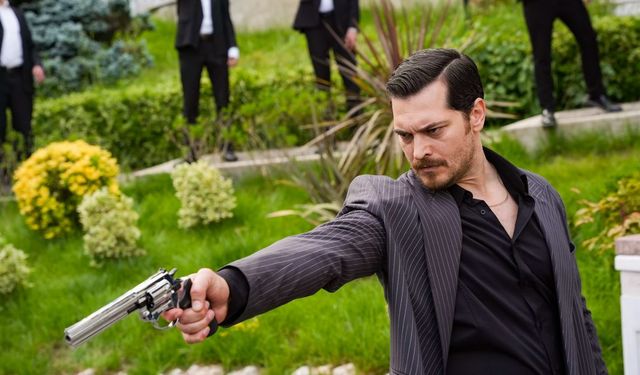 Eşref Rüya Setinde Kaos! Çağatay Ulusoy Zor Anlar Yaşadı