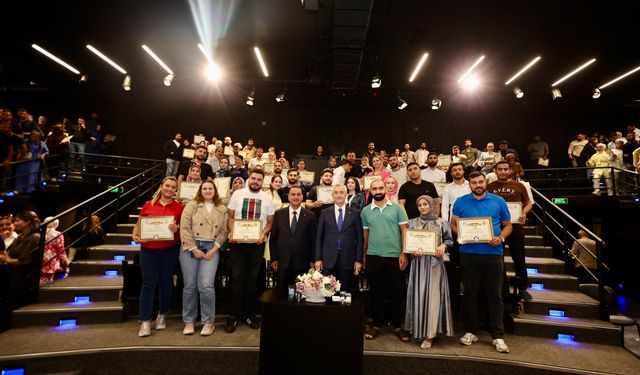 Tahmazoğlu’ndan 61 Bin Çifte Huzurlu Evlilik Eğitimi