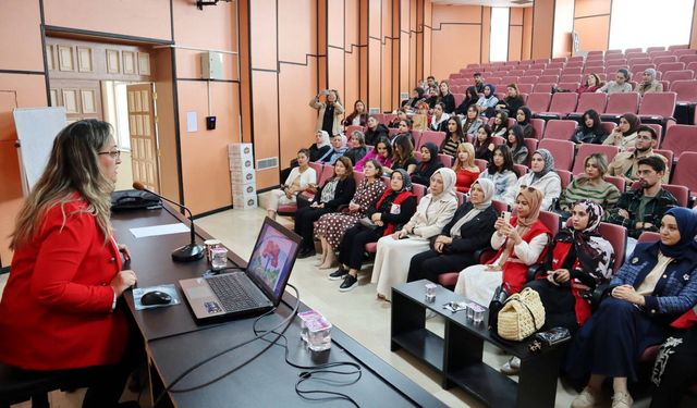 GAÜN’de Sağlıklı Yaşam Tüyoları Verildi