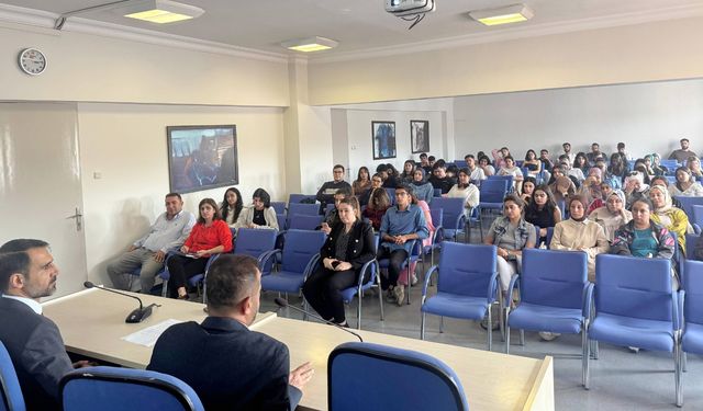 GAÜN’de Sektörde Fark Yaratmanın Sırları Konuşuldu