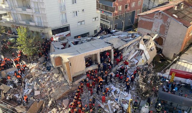 Gebze'de Bina Çöktü