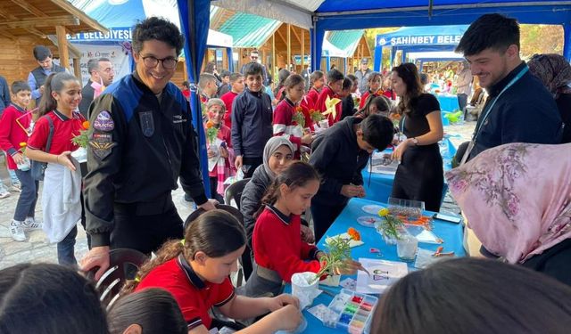 Şahinbeyli Gençler Uzaya Dokundu