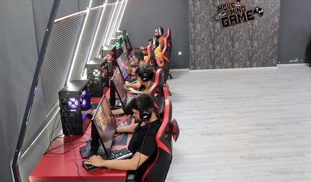 Gaziantep’te Kahvehaneler Dijitalleşiyor