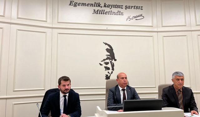 AK Parti ve CHP Arasında Akaryakıt İstasyonu Gerginliği