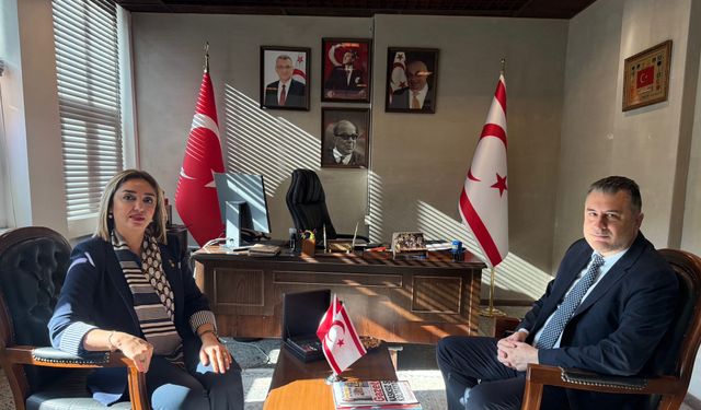 Aslı Emektar’dan Başkonsolos İzmen’e Ziyaret