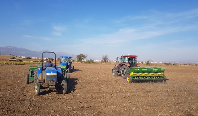 Çiftçiler Bereket Bekliyor