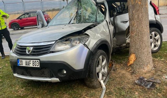 Genç Kadın Feci Kazada Yaşamını Yitirdi