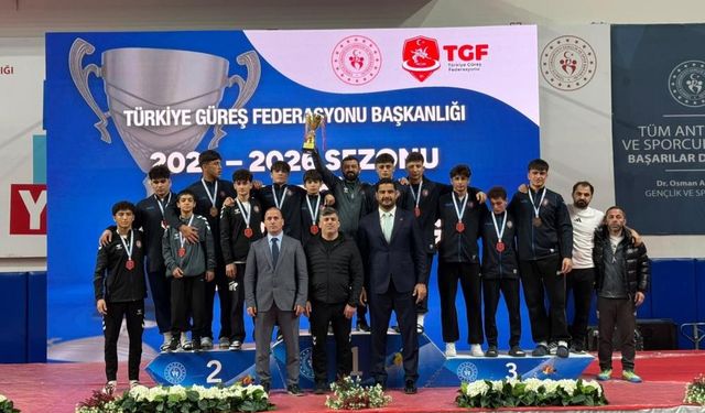 Gaziantep Güreşte Zirveye Oynuyor